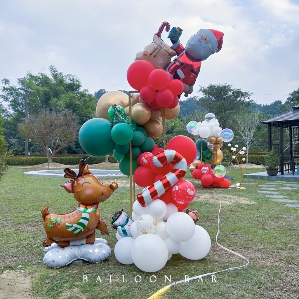 聖誕節裝飾藝術氣球柱